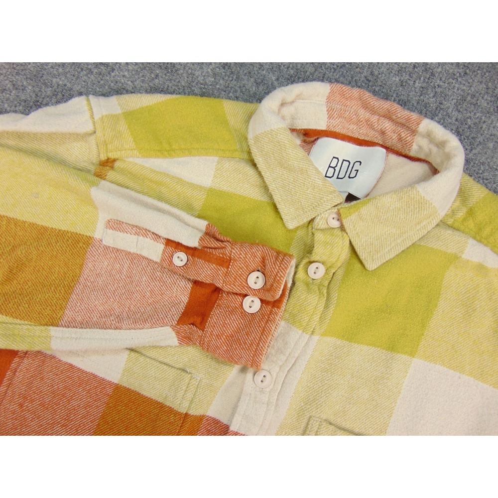 BDG Flannel Shirt Mens Small Orange Yellow Plaid Grunge Indie Skater‎ Urban